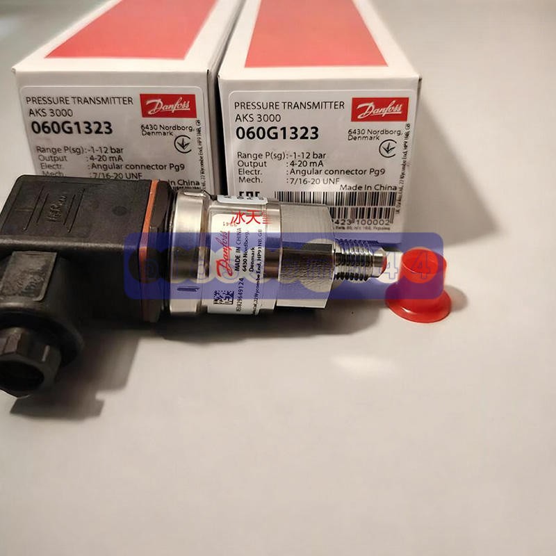 1PCS NEW Danfoss pressure sensor AKS 3000 060G1323