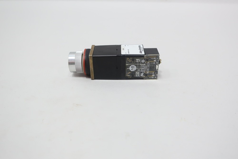Allen Bradley 800MR-H31BLA Selector Switch 2 Pos