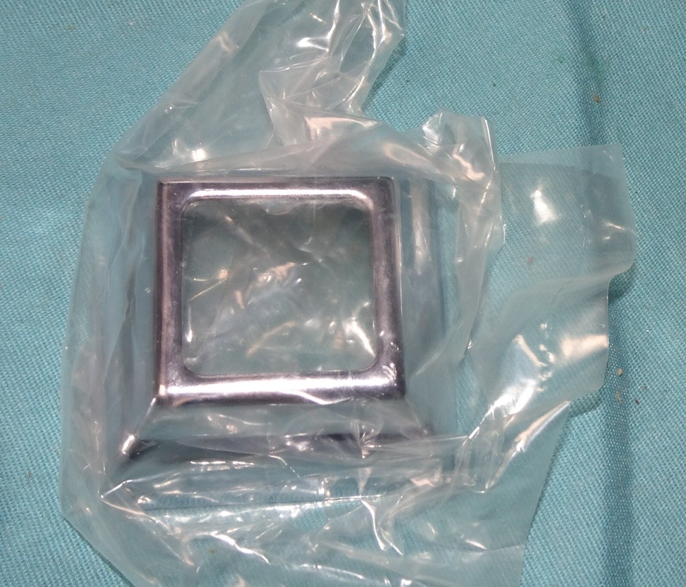 Mountain Plumbing MT5004-NL/CPB = square Handle Angle Valve