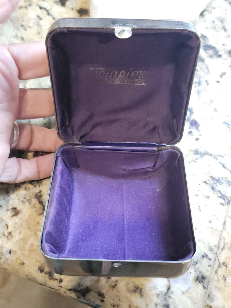 VINTAGE TWINPLEX STROPPER RAZOR BLADE SHARPENER CASE Only!!!