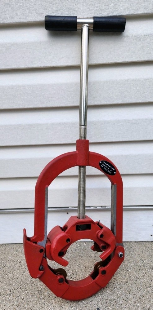 Hinged Pipe Cutter CAPACITY 4"-6" S/N: 20672091 NICE-LOOKING!!