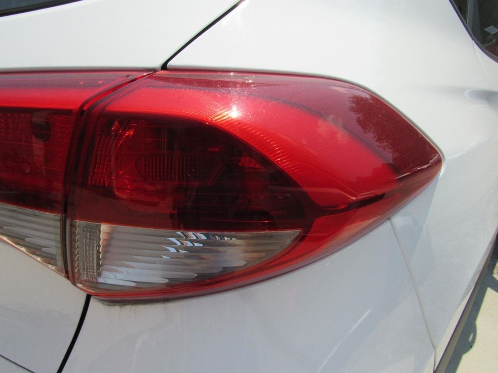 TUCSON 2017 Glove Box 1054069