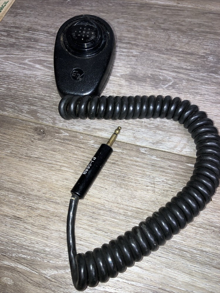 Noise Cancelling ElectroVoice Handheld 602FTR Dynamic Microphone UNTESTED