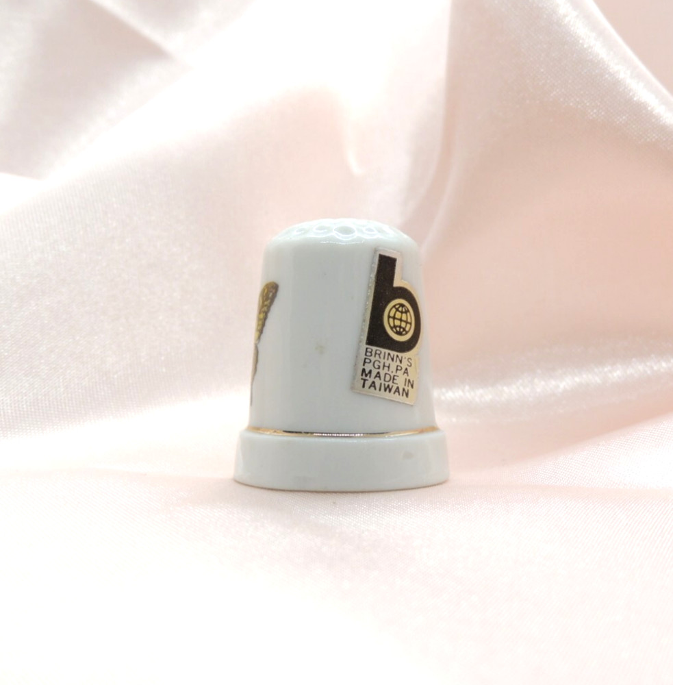Porcelain Thimble Brinn's Butterfly