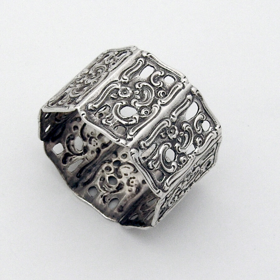 Small Ornate Napkin Ring Octagonal Form 800 Silver No Mono