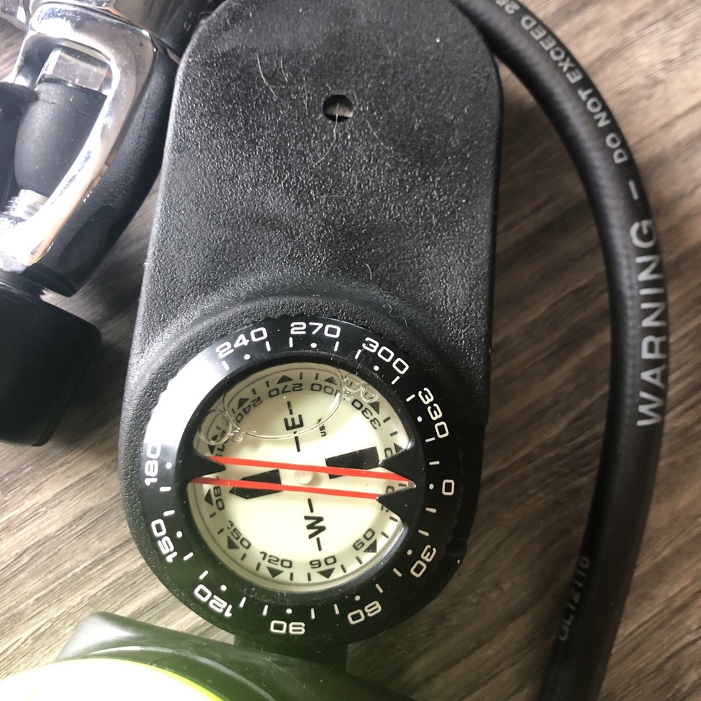 Tusa Dive Vest and Regulator Set