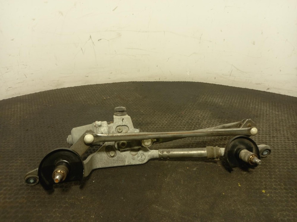 SUBARU XV Wiper Motor Front 2017-2024 5 Door Hatchback