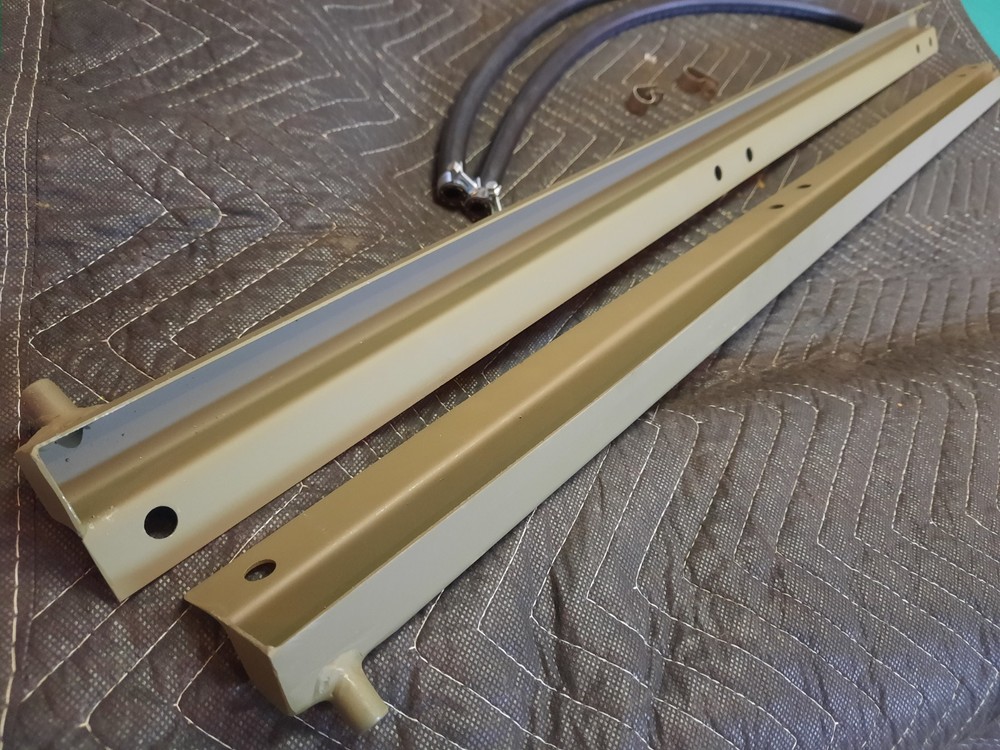 G102 Halftrack hood rain gutter kit