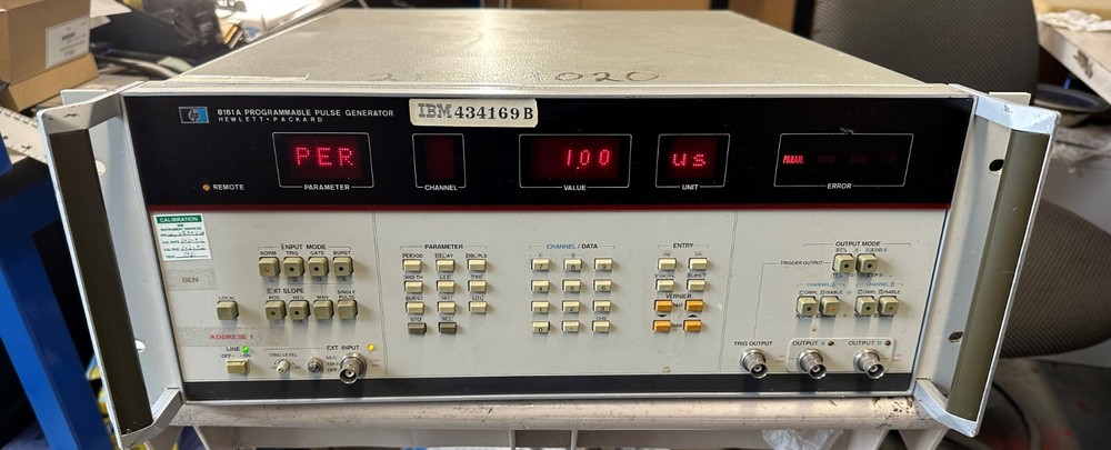 HP - Agilent - Keysight 8161A Programmable Pulse Generator, 100MHz W/ OPT 020
