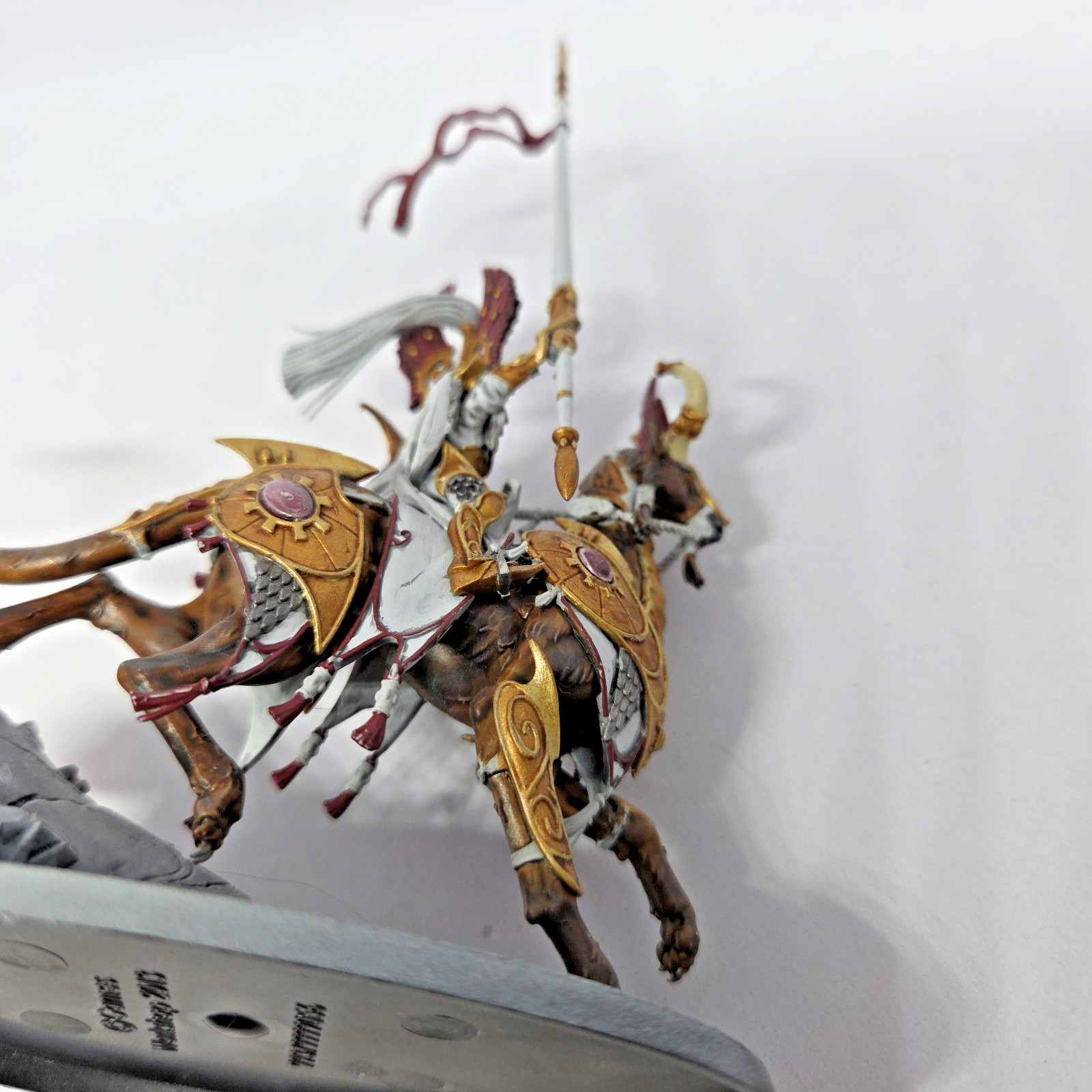 Warhammer AoS: Lumineth Realm Lords - Lyrior Uthralle, Warden of Ymetrica