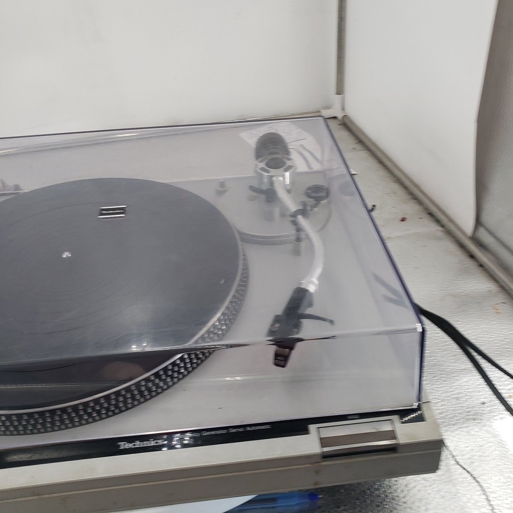 Technics SL-B2 Automatic Belt Drive Turntable System - Needs Cartridge/ Needle
