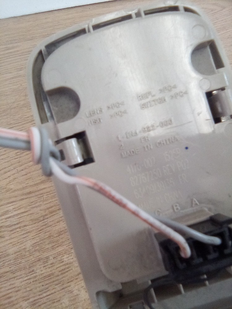 Volvo VNL 82767250 Dome Light