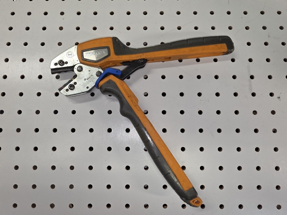 ERG 4255 STAKON Thomas & Betts crimper