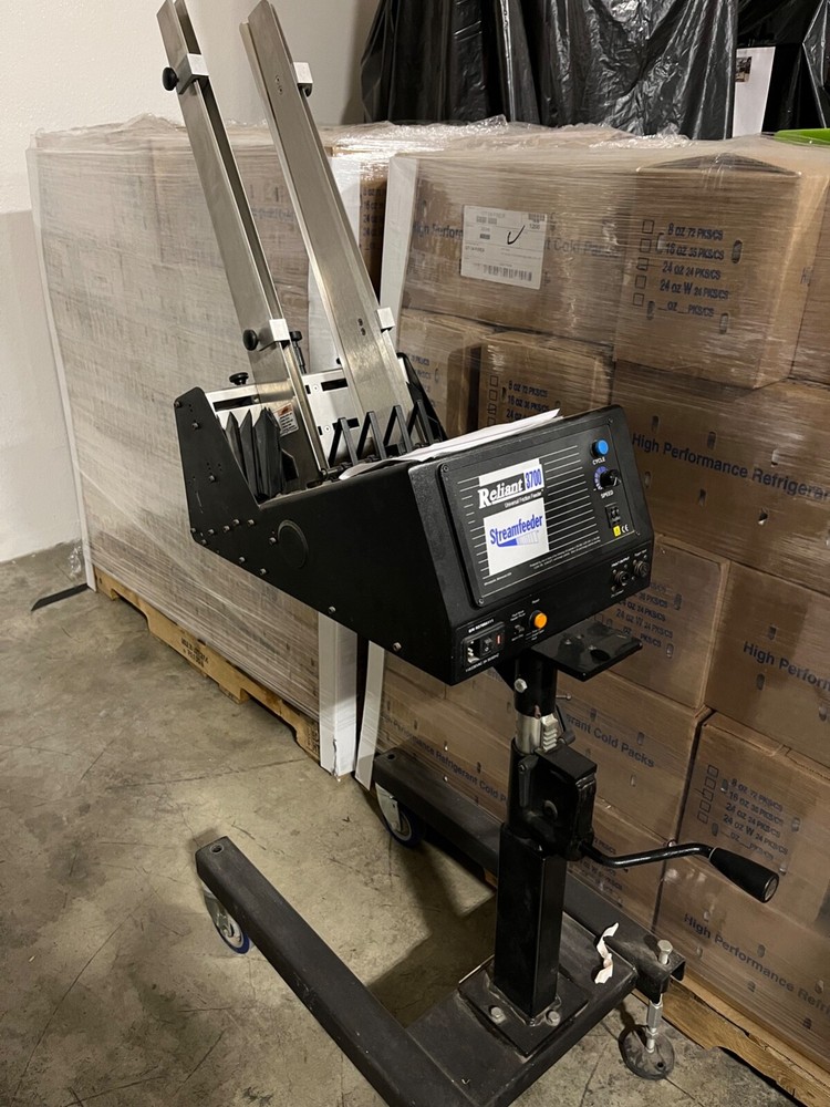 Reliant 3700 universal friction feeder