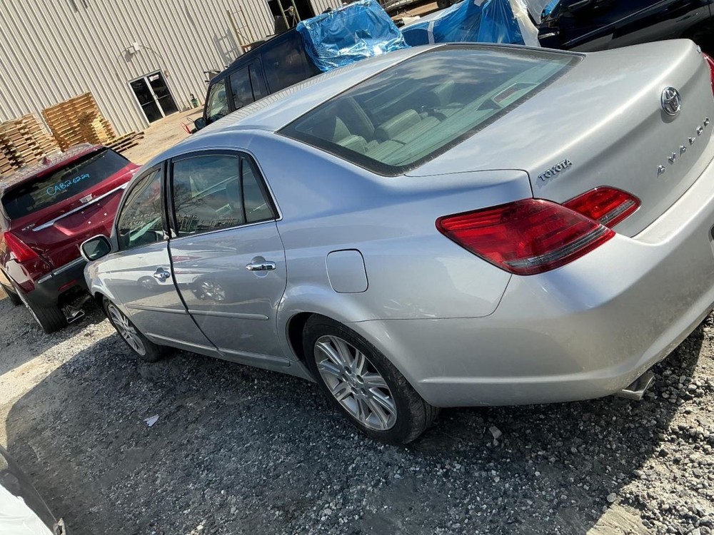 AVALON 2008 Glove Box 4972292