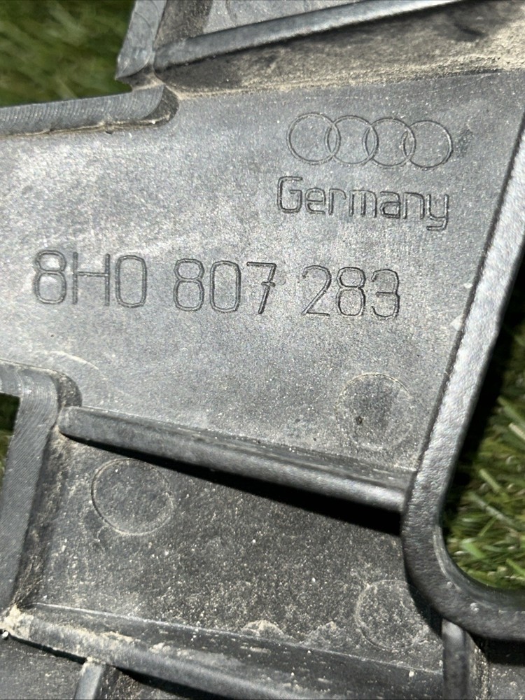 AUDI A4 B6 2003/2006 FRONT LEFT PASSENGER BUMPER BRACKET 8H0807283