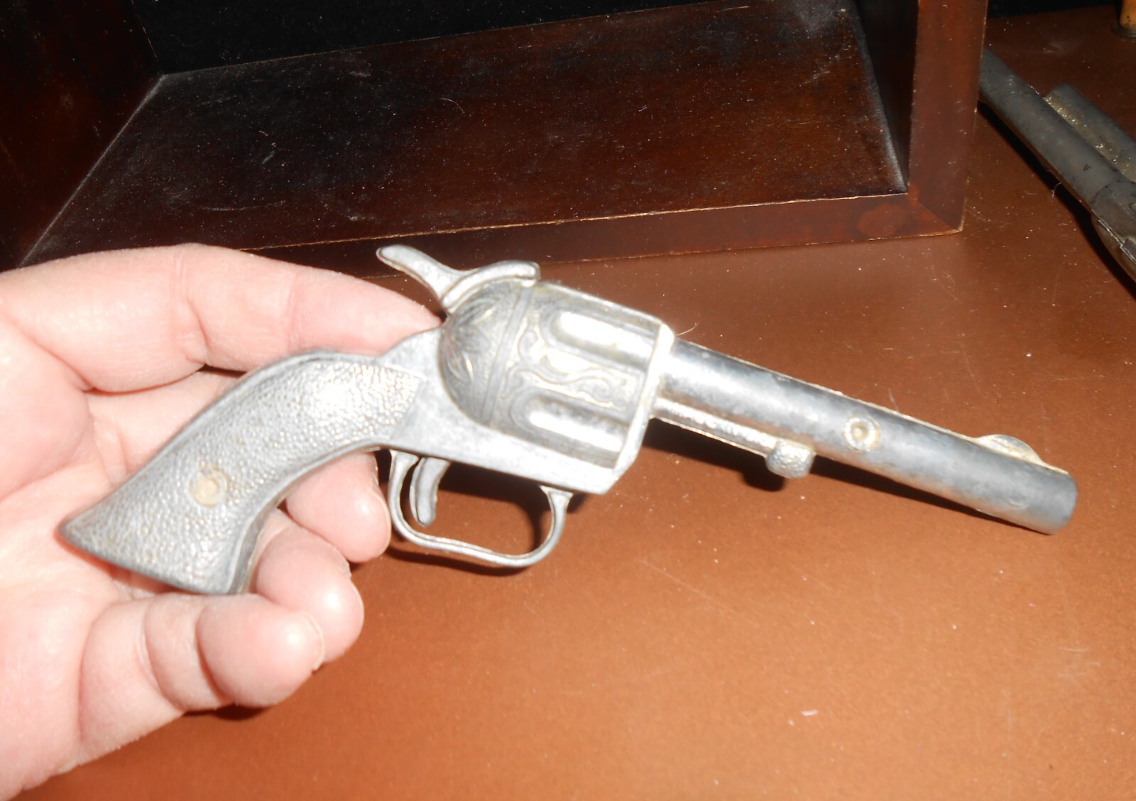 Vintage 1950's Toy Cap Gun ~ Unbranded ~ Play Wear ~ Die Cast