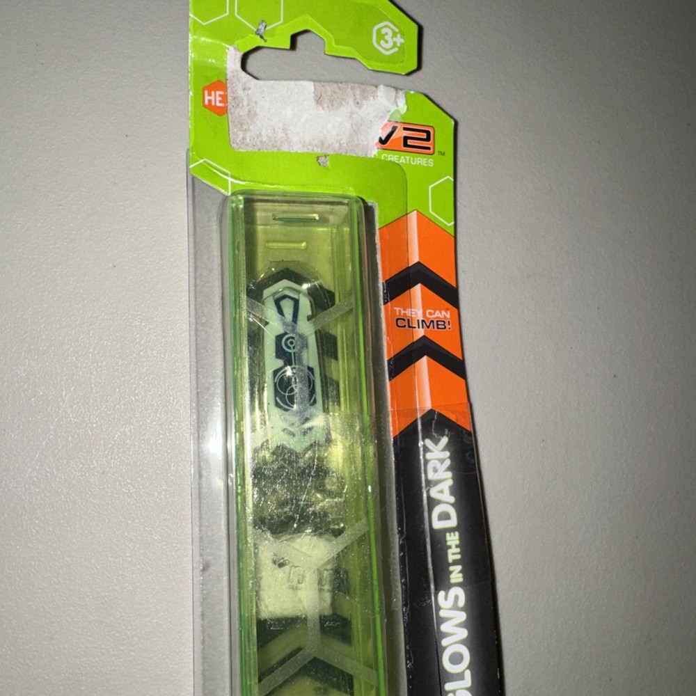 HexBug Nano V2 Nano Hex Bug Glows In The Dark