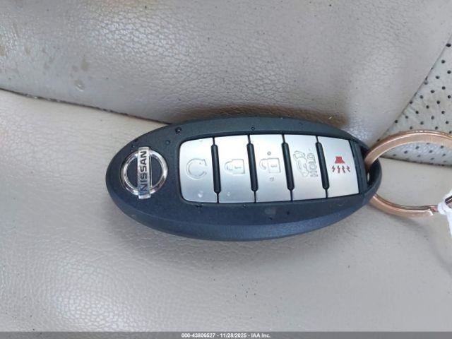 PATHFINDR 2019 Glove Box 4971300