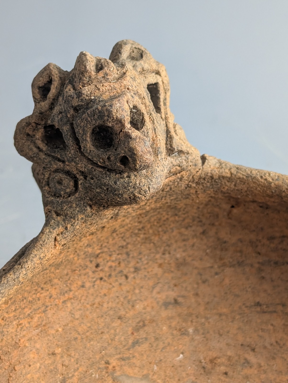 PRE COLUMBIAN TAINO POTTERY EFFIGY BOWL