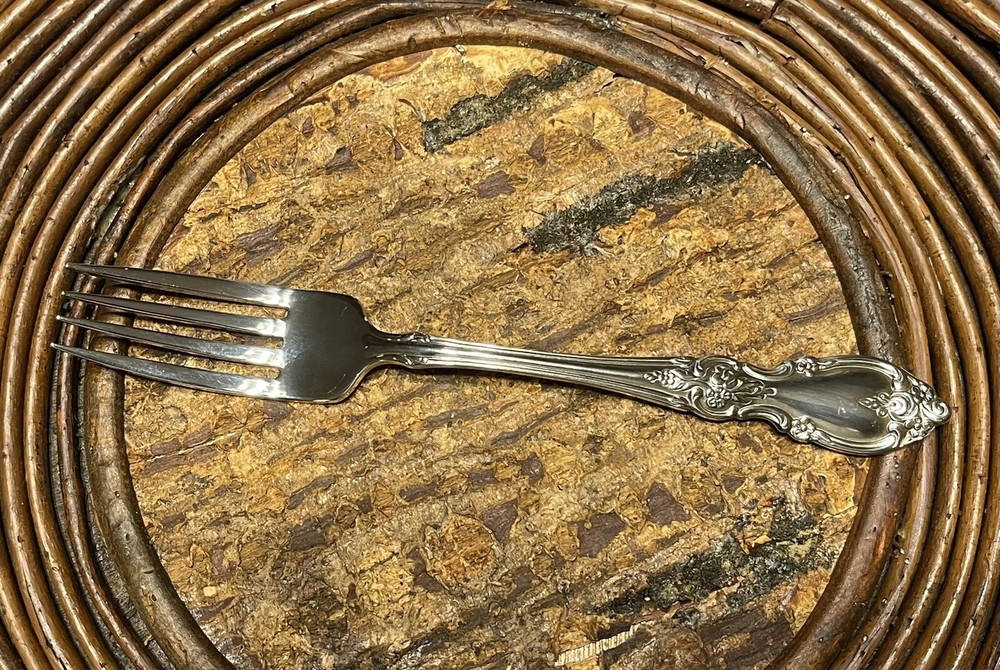 ONEIDA 'LOUISIANA' COMMUNITY STAINLESS GLOSS DINNER FORK SET