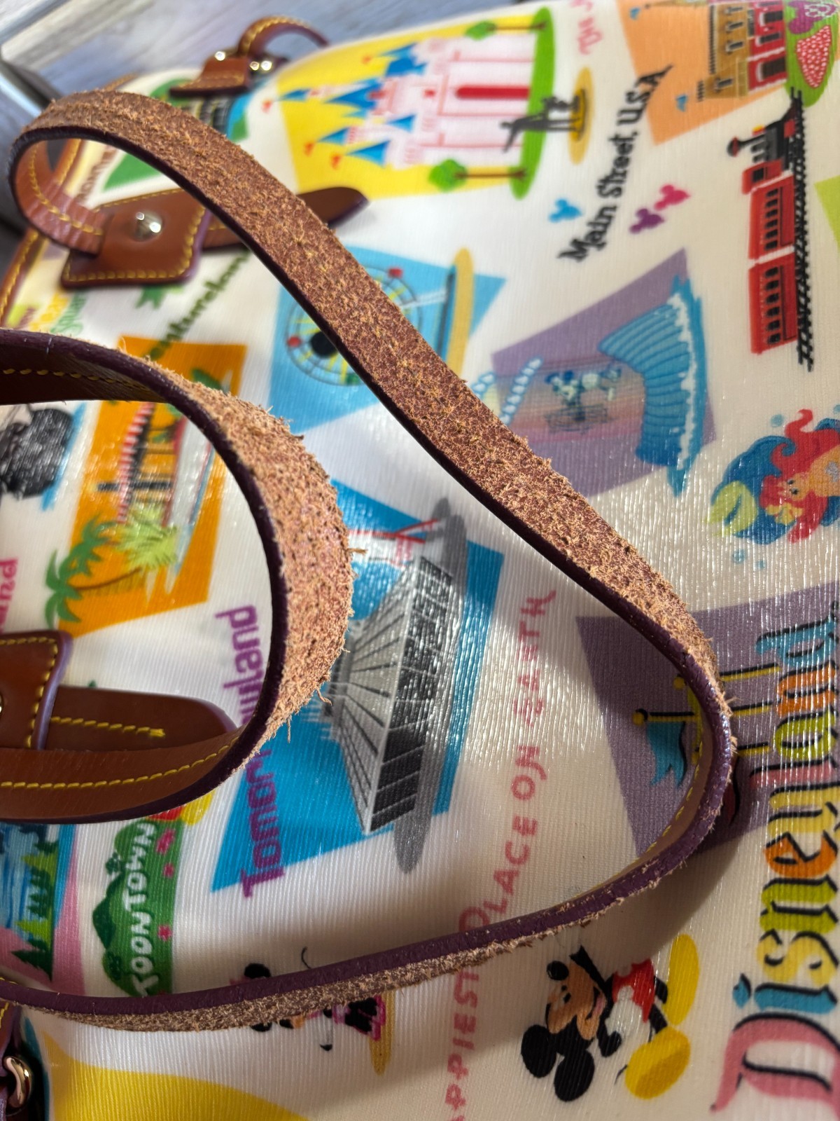 Disney Parks Dooney & Bourke May 2012 Disneyland Retro Tote Handbag LANDS Resort