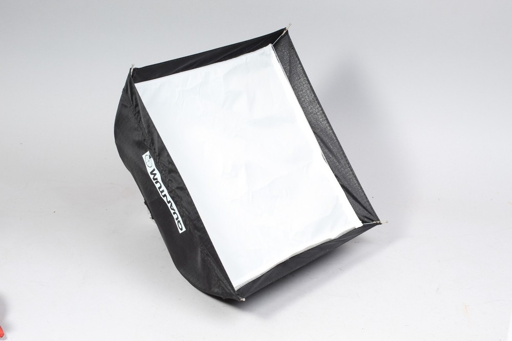 QUANTUM Q FLASH T2 W BULB CORD SOFT BOX REFLECTOR & MOUNT BRACKET TESTED WORKS