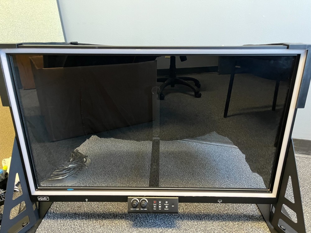 eGlass Transparent Lightboard with Built-in Camera (35")