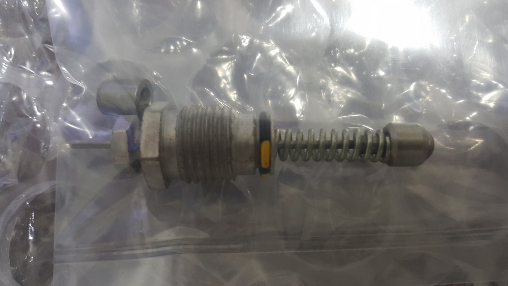 Binks 207-11014 MATERIAL VALVE ASSM