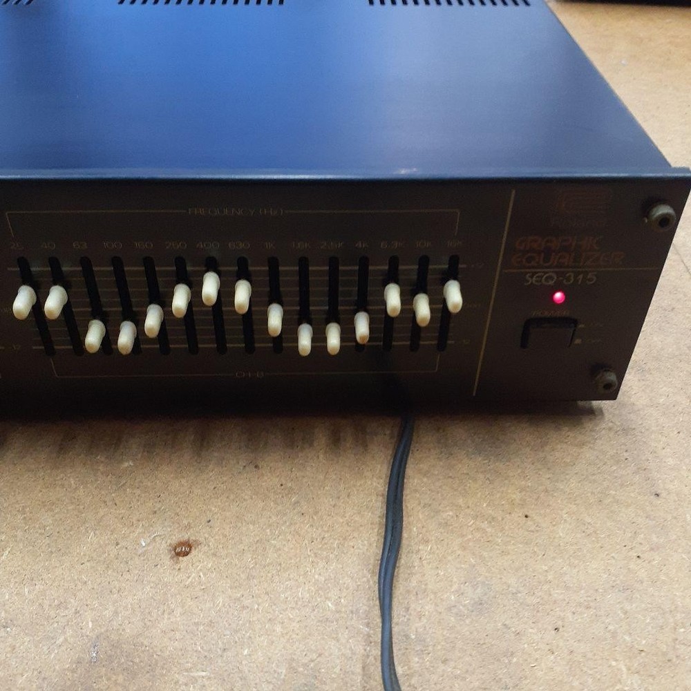 Roland SEQ-315 Graphic Equalizer