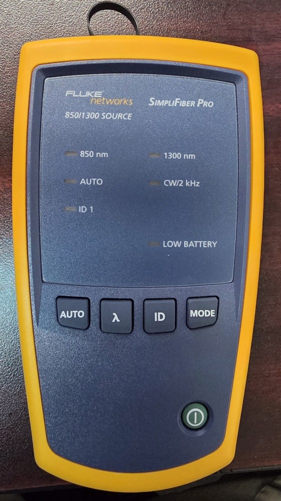 Fluke Networks SimpliFiber Pro 850/1300 Source
