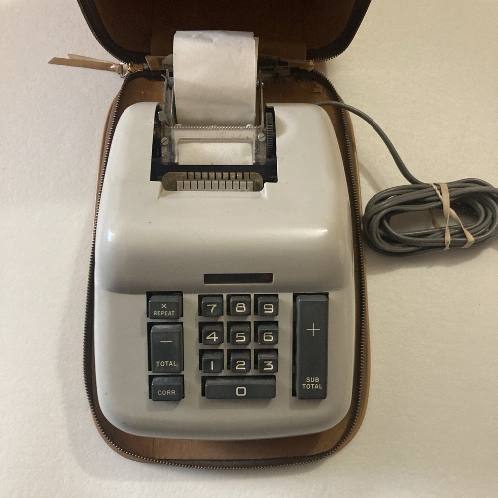 Vintage Underwood Adding Machine 1958 with Case Nice!