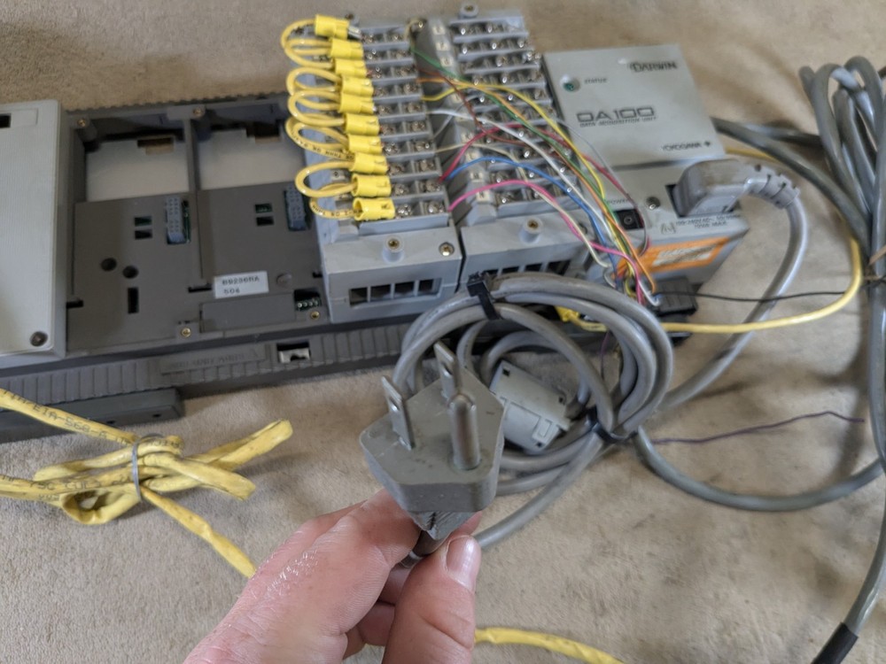 Darwin DA100 Data Acquisition Unit DA100-13-1D