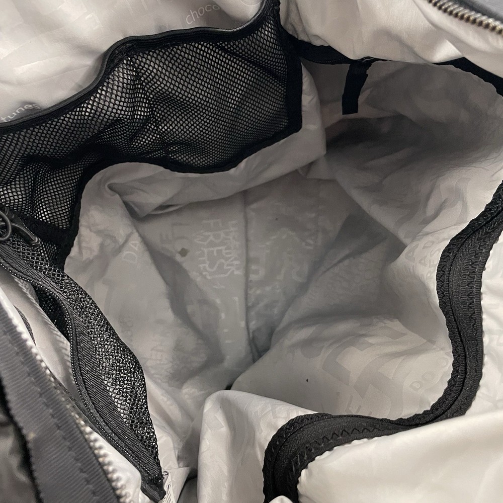 Lululemon Athletica Multicompartment Workout/Multipurpose Bag, Black
