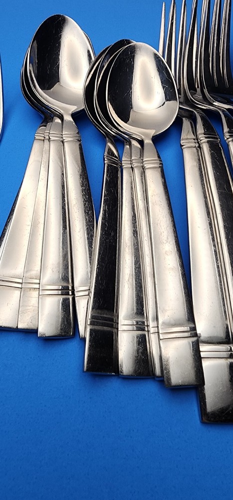 REED AND BARTON DUXBURY 20 Piece Lot