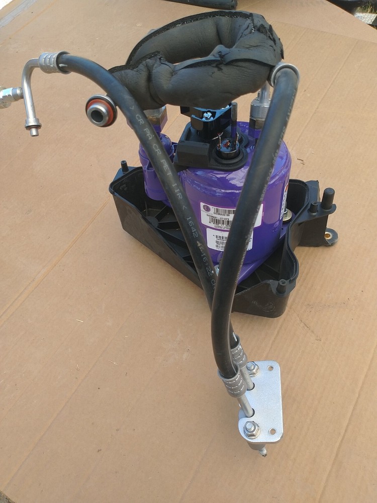 Freightliner Auxiliary HVAC Compressor Sierra01-0716Y3