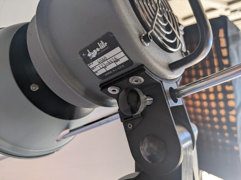 Dynalite flash photography lighting