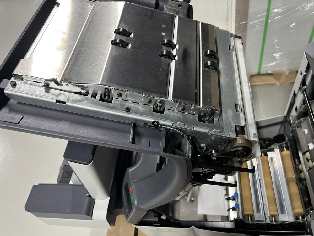 Neopost/Quadient DS-75 Mail Folder/Inserter