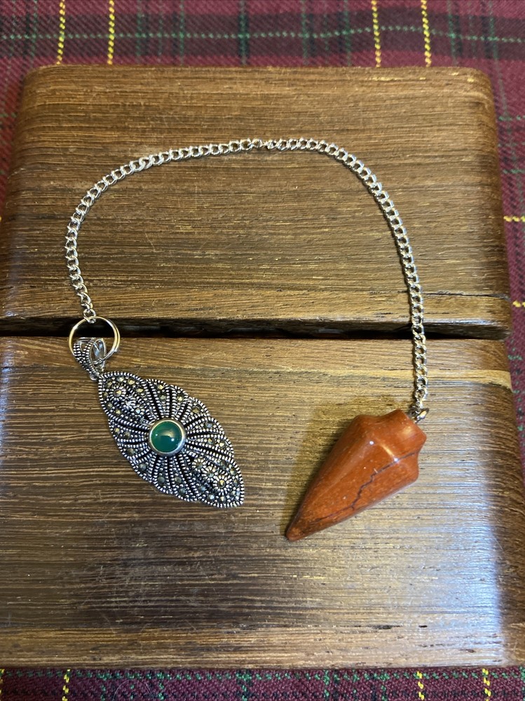 Natural Healing Red Mahogany Crystal Divination Pendulum
