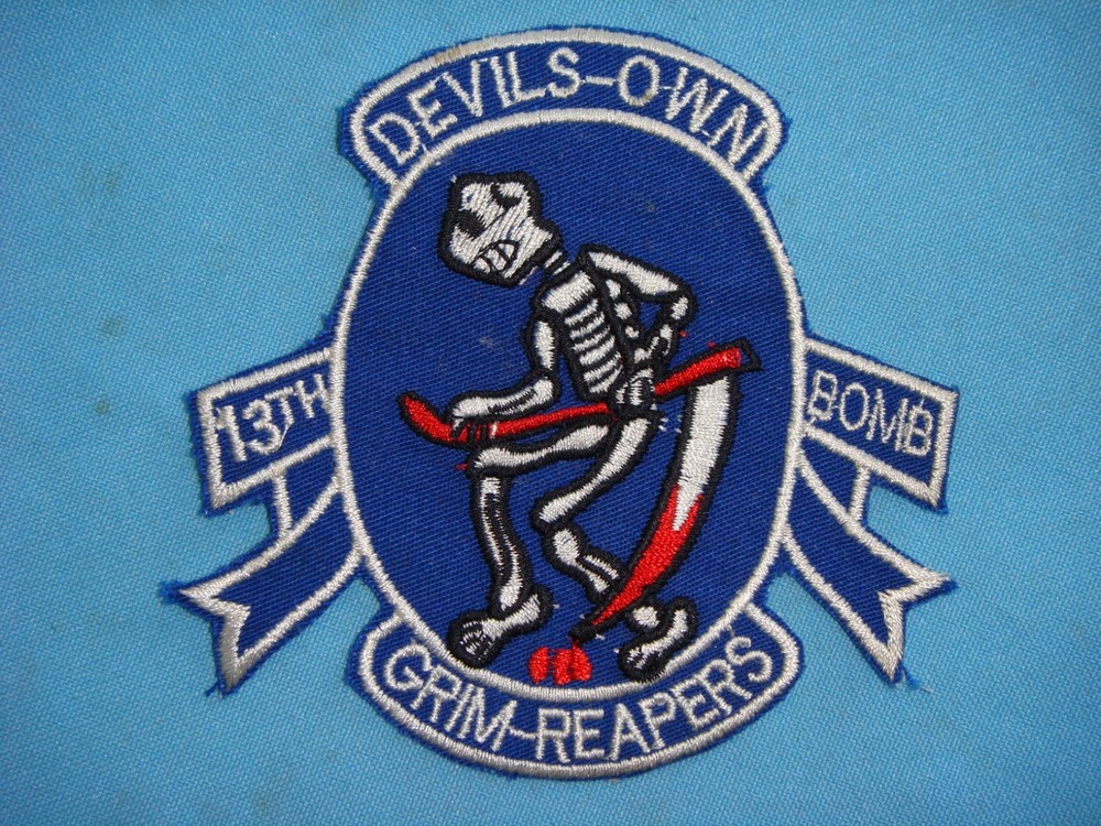 VIETNAM WAR PATCH, USAF 13th BOMB SQUADRON DEVILS OWN GRIM REAPERS