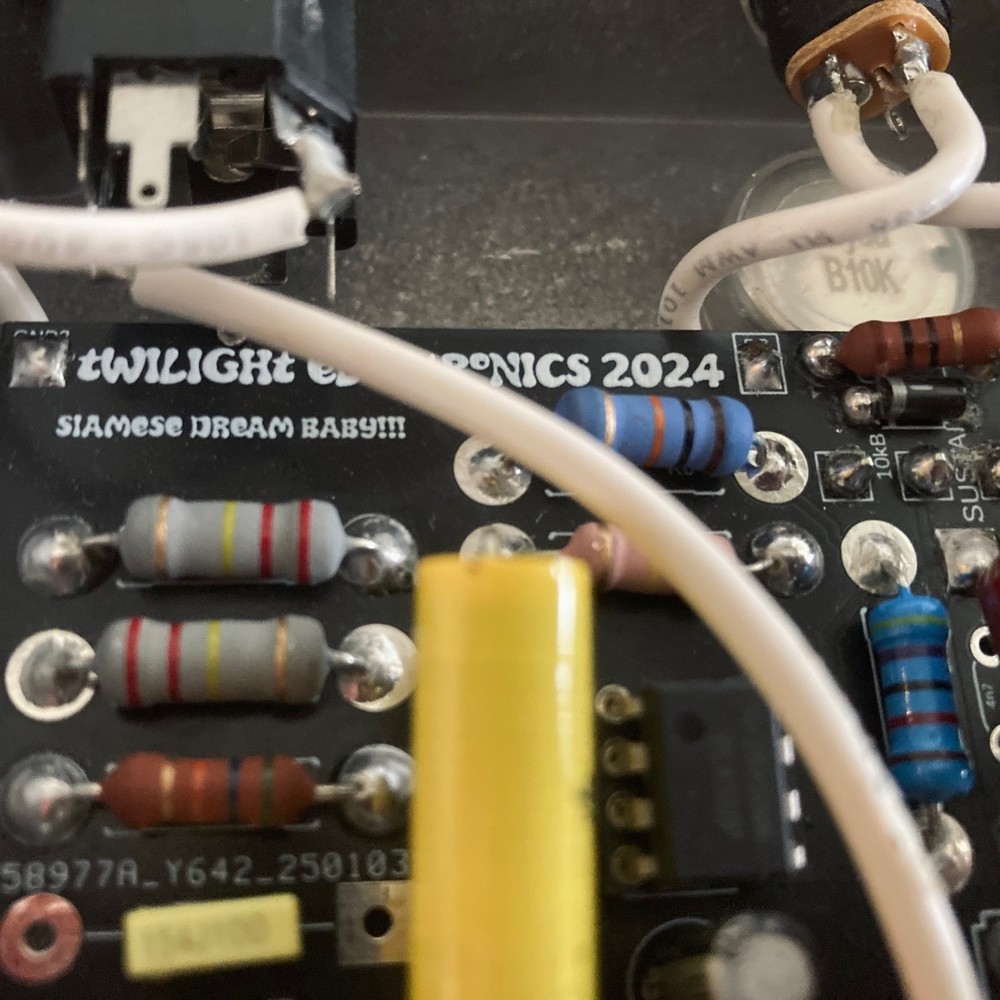 Twilight Electronics - Siamese Fuzz - OP Amp Muff Clone