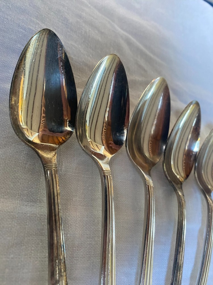 ONEIDA SILVER PLATED FLATWARE "CORONATION" (7) TEASPOONS 6 1/4"