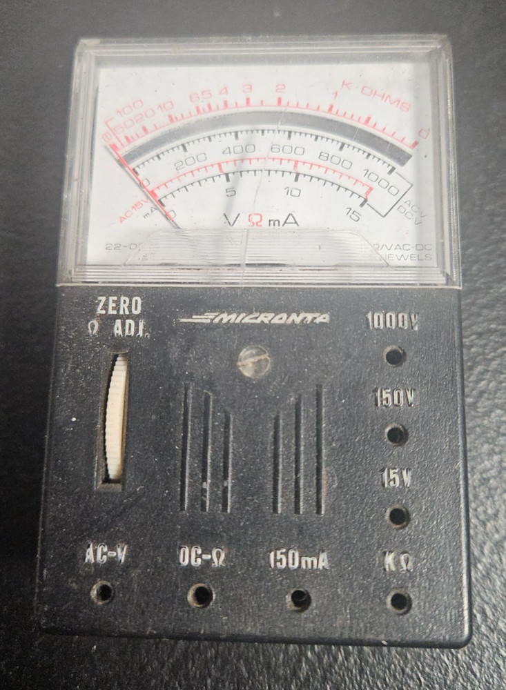 VOLTAGE METER. VINTAGE MICRONTA MADE IN KOREA. UNTESTED