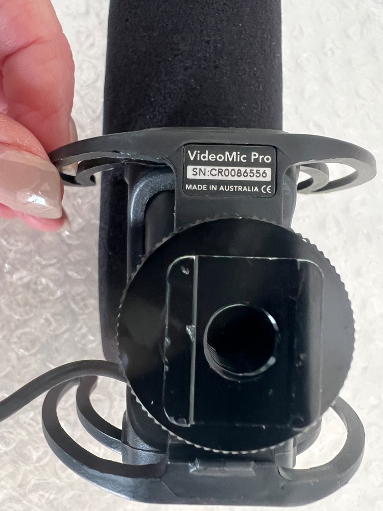 RODE VideoMic Pro Camera-Mount Shotgun Microphone