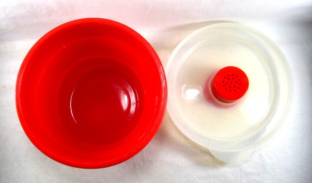 PAMPERED CHEF Small Sized Microwave Popcorn Maker Collapsable Silicon #1457