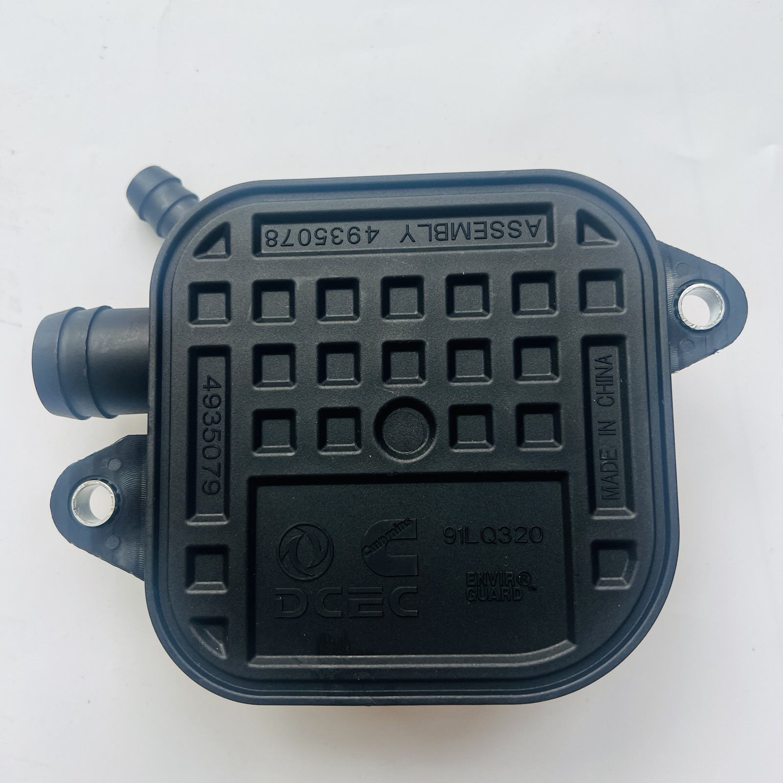 4935079 Valve Cover Breather Crankcase For Cummins 03-05 Dodge Ram 2500 3500 5.9