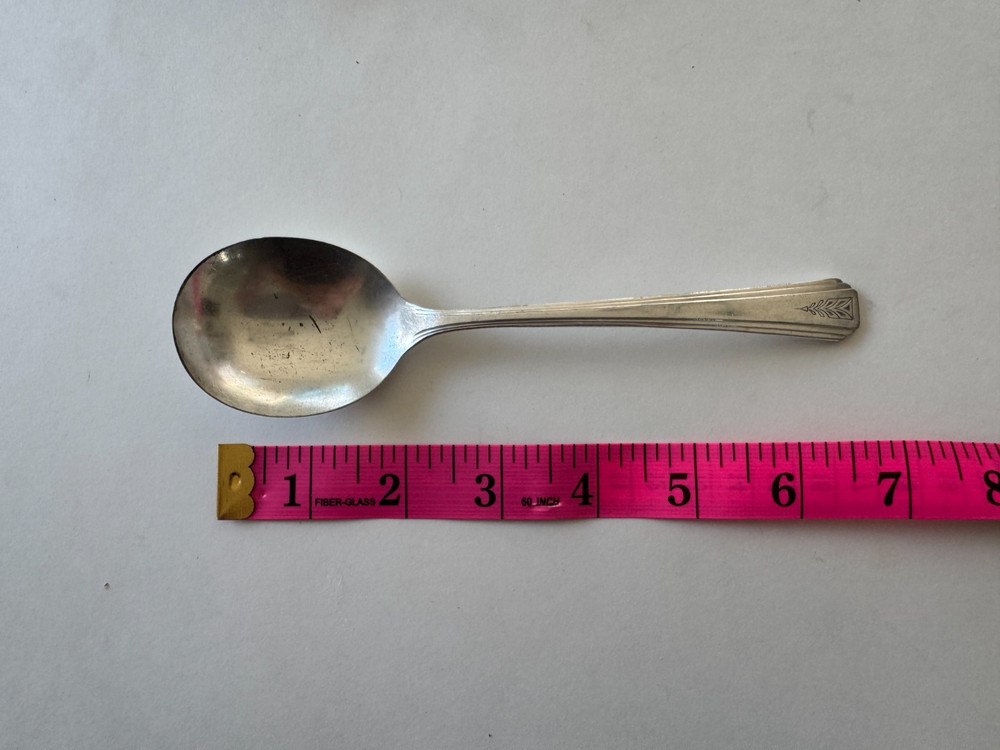 4 Oneida Community Clarion 1931 Silverplate Round Bowl Soup Spoons Vintage