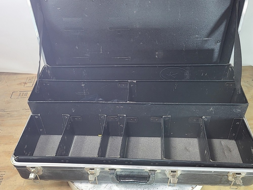 LOWEL Hard Case Large Black