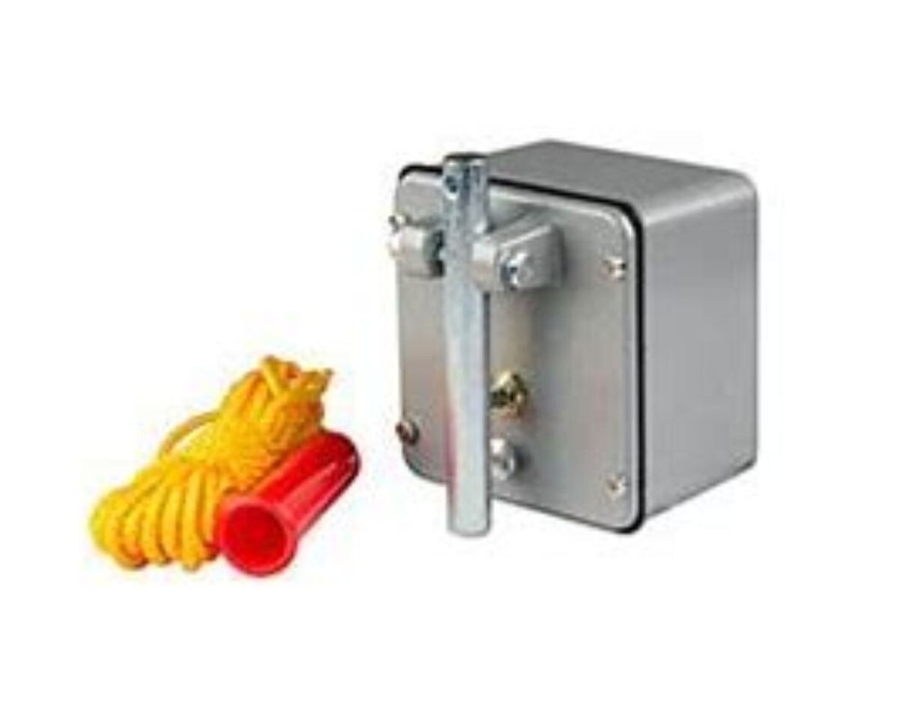MMTC - CP-1 Nema 4 Exterior Ceiling Pull Switch SPST Single Pull Switch / Cord