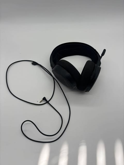 Steelseries Arctis Gaming Headset Black Noise-Cancelling Lightweight- Untested